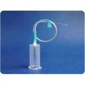 Jednorazová ihla na odber krvi (integrovaná s držiakom)